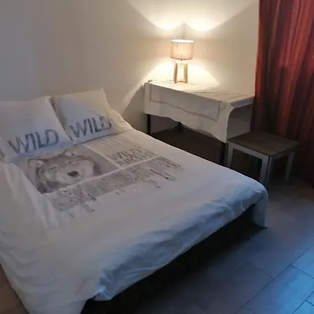 Jolie Avec Piscine Villa